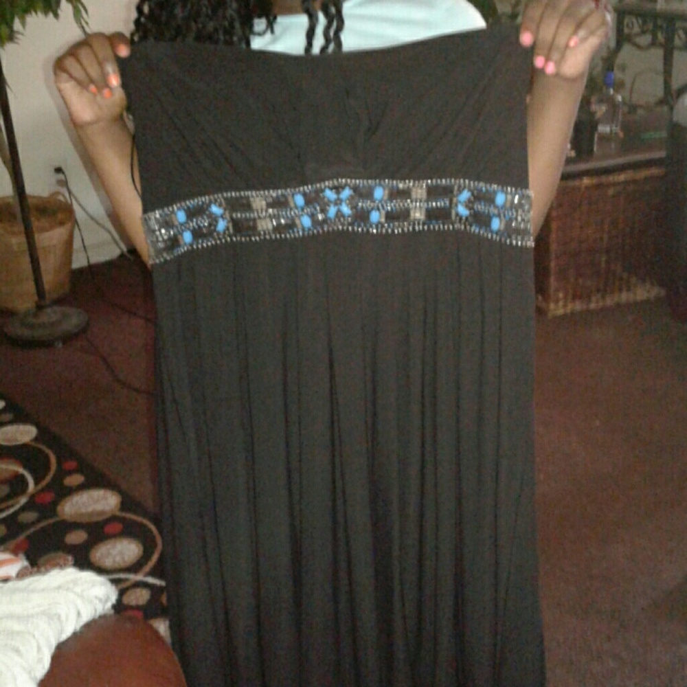 Strapless dress.